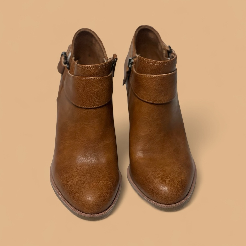 Dr. Scholl's Kickstart booties